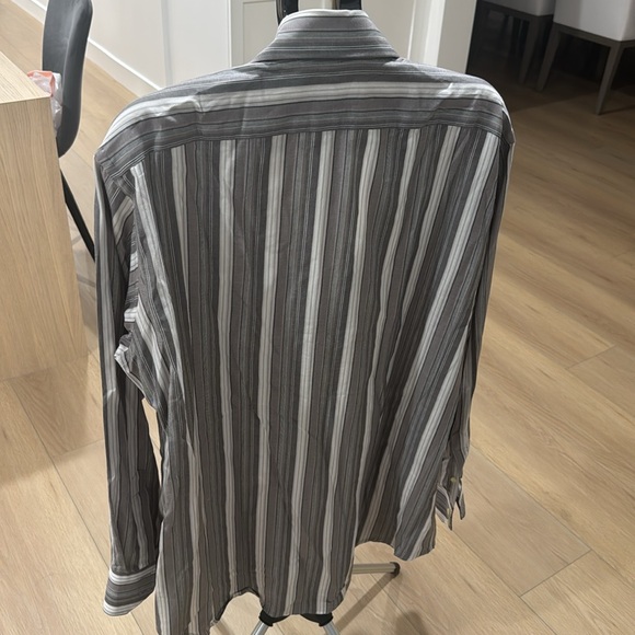 Grey button down bundle - Picture 4 of 7